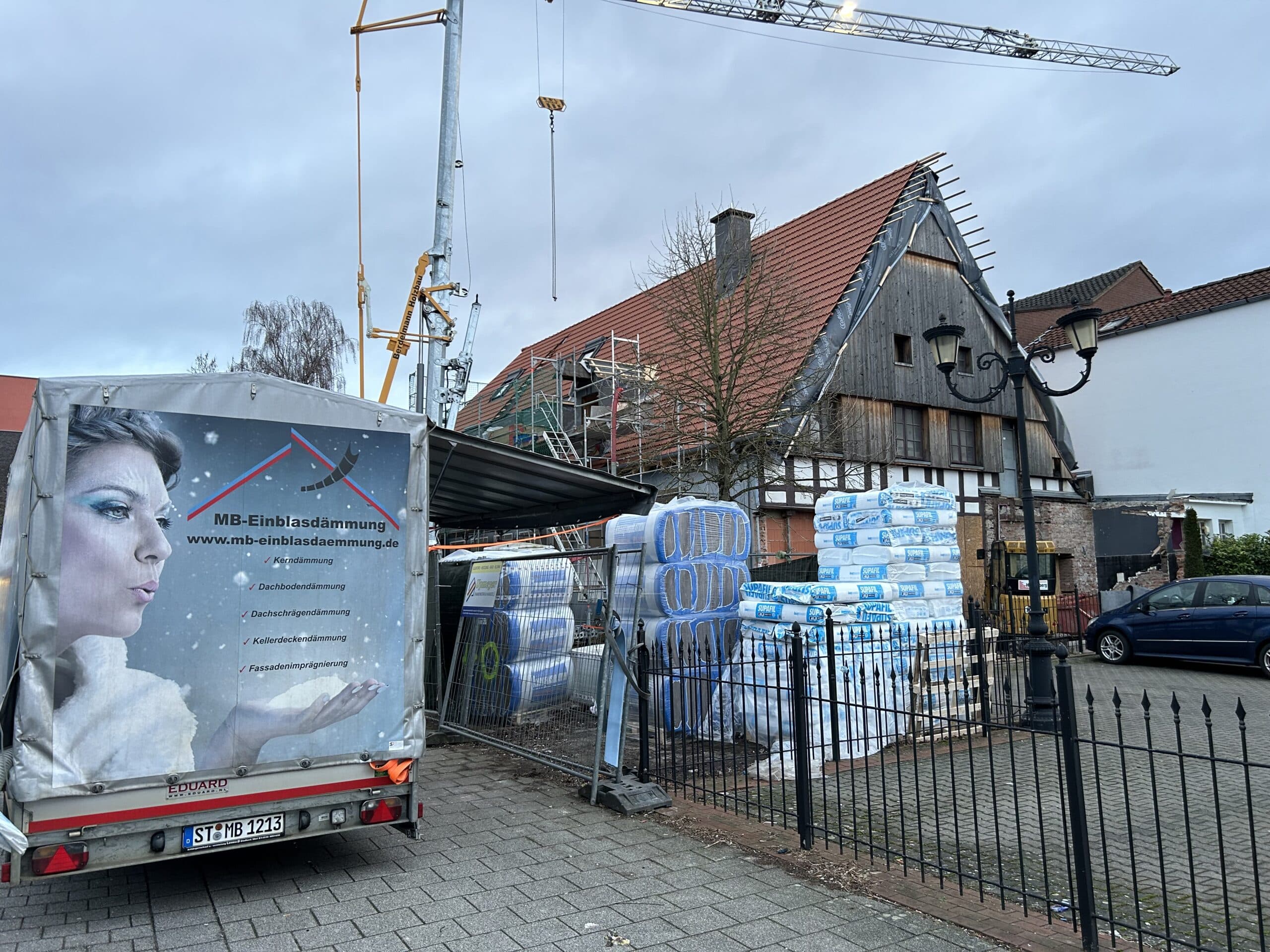 D&auml;mmung der Zwischendecke im Alten Kontor in Lengerich mit Knauf Supafil Timber Frame