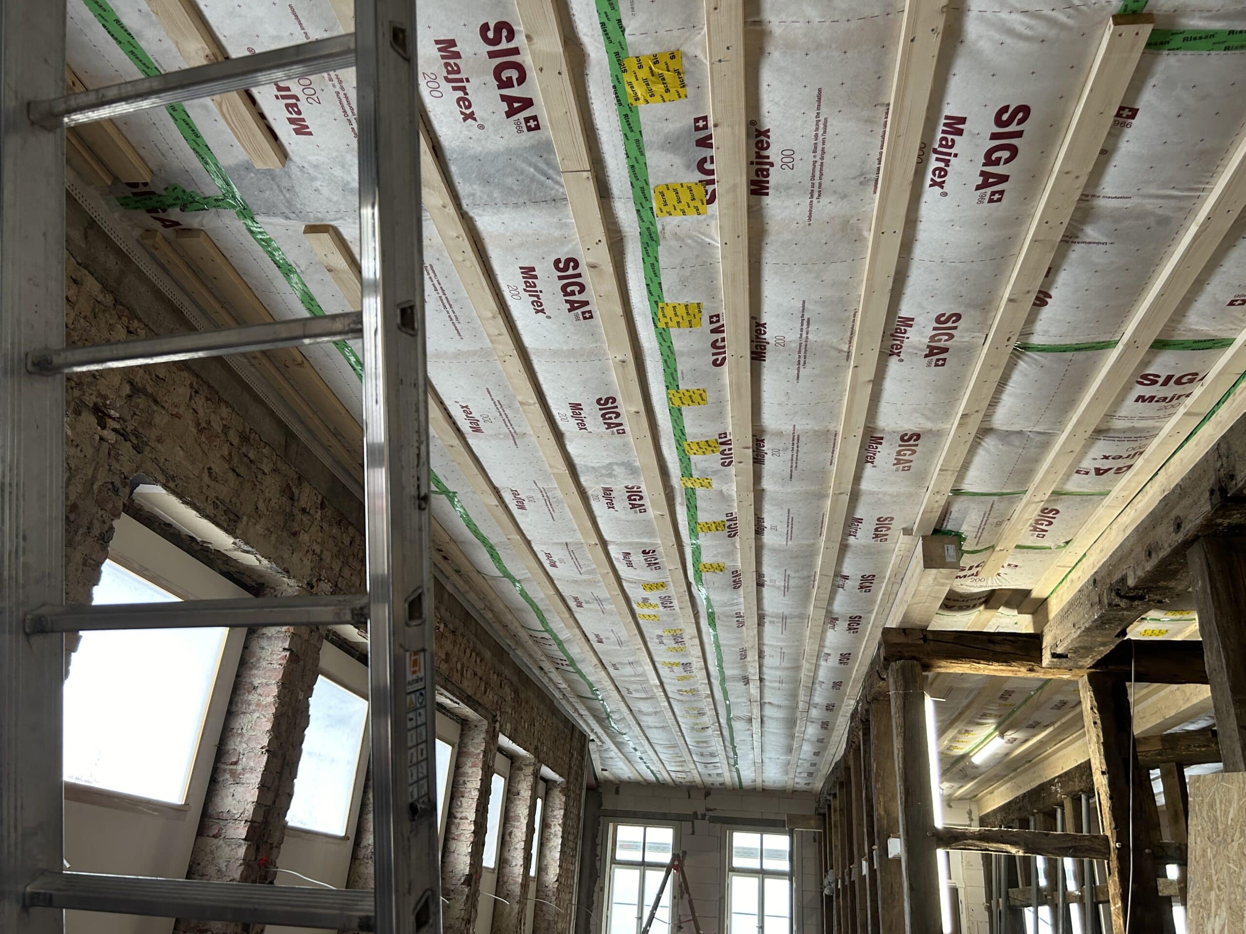 D&auml;mmung der Zwischendecke im Alten Kontor in Lengerich mit Knauf Supafil Timber Frame